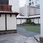 El Monarca Miraflores